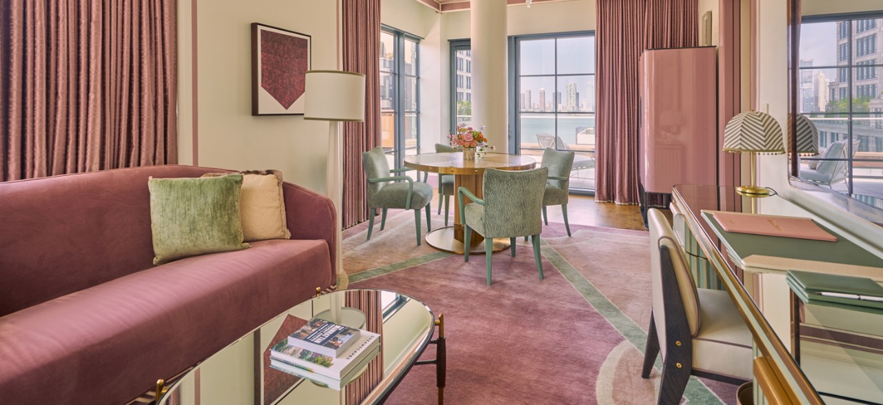 Hudson View Corner Terrace Suite - Living Room