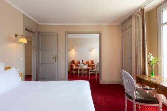 /content/dam/hotels/ENG/grand-hotel/carrousel-chambres/Junior-suite.jpg