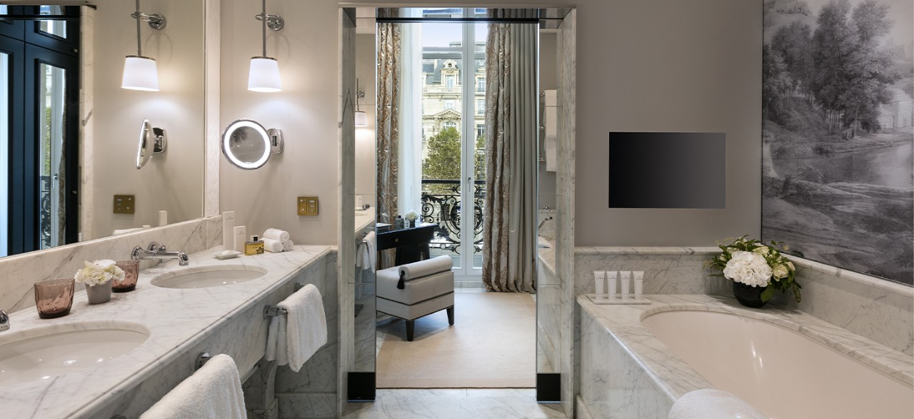 Bath Room - George V Signature Suite - Hôtel Fouquet's Paris - Champs-Elysées