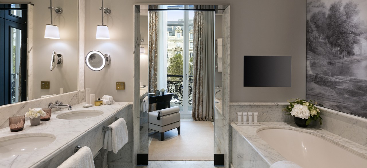 Salle de bain - Suite Signature Arc de Triomphe - Hôtel Fouquet's Paris - Champs-Elysées
