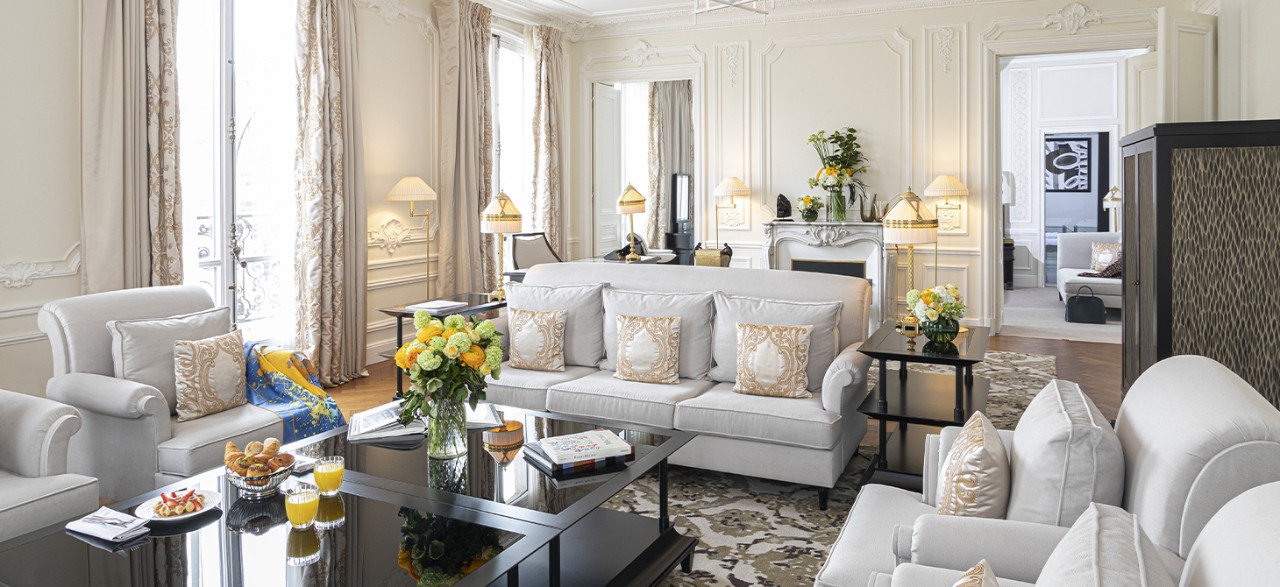 Sitting Room - Arc de Triomphe Signature Suite - Hôtel Fouquet's Paris - Champs-Elysées