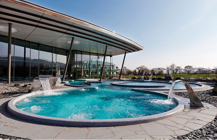 Hôtel Resort Barrière Ribeauvillé - Lac des Cratères Swimming pool SPA